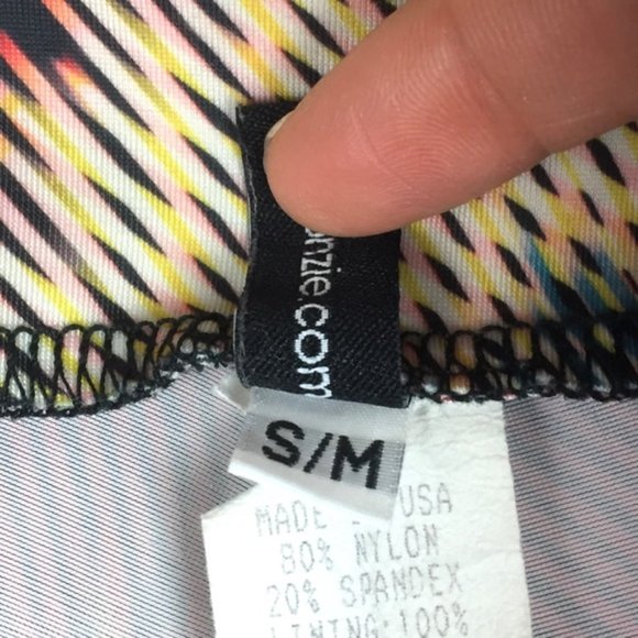 Onzie Multi Color Capri Length S/M - Picture 5 of 5